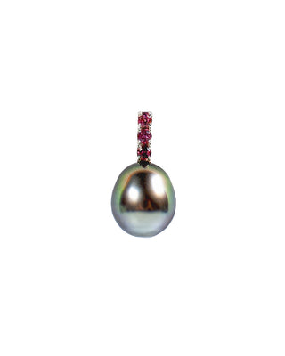 Tahitian black pearl pendant with pink quartz on a white background